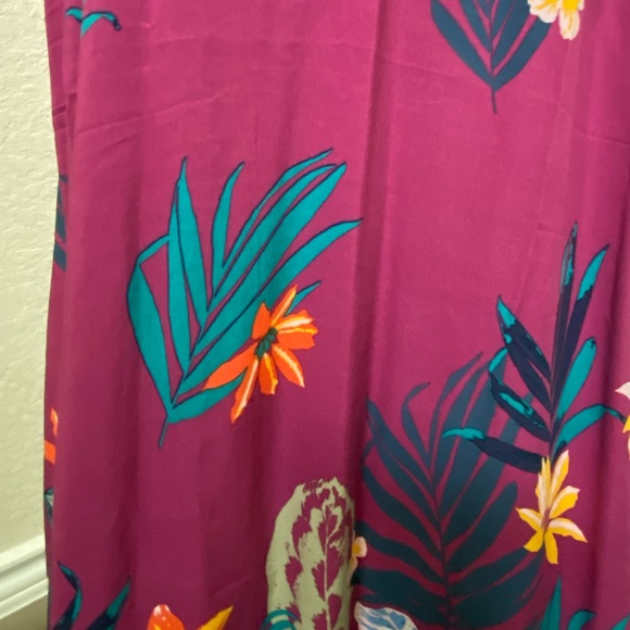 Old Navy floral maxi dress. - Picture 4 of 5
